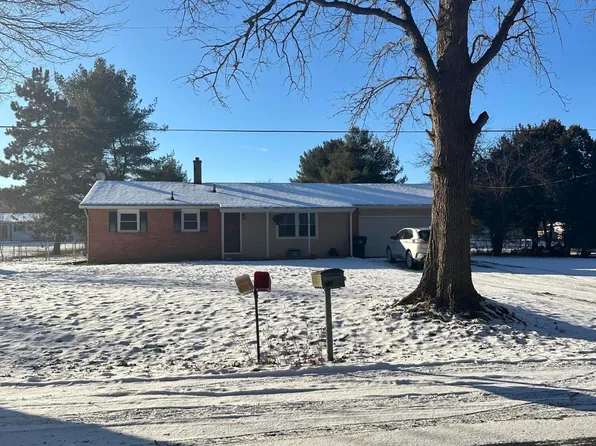 40 Tanner Lake Rd, Hastings, MI 49058