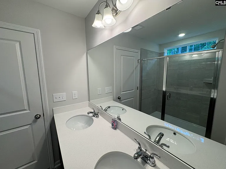 6023 Edgemont Ct — Photo 15