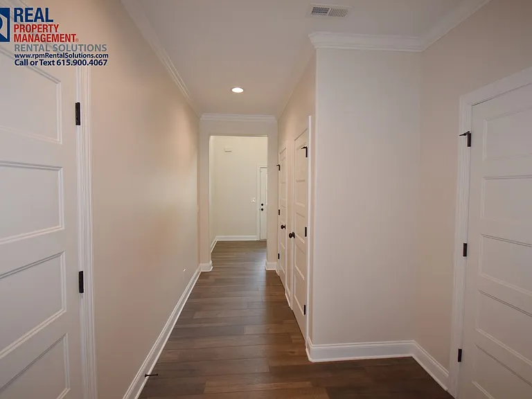 3414 Pershing Dr — Photo 11