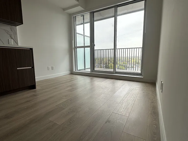 18 Esther Shiner Blvd #908 — Photo 5