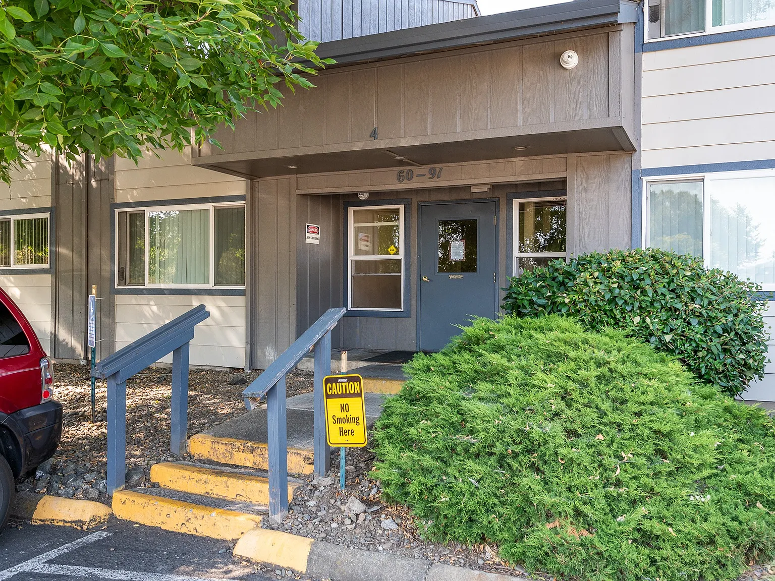 Rose Villa Apartments — Photo 3