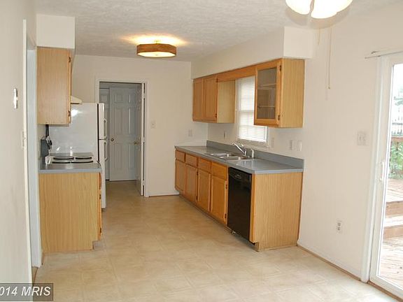 5th image of 1581 Harrier Ln