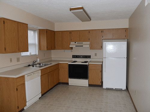 3rd image of 6644 Fairway Ave