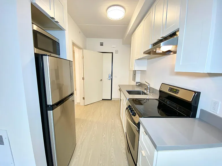 750 Harrison St — Photo 16