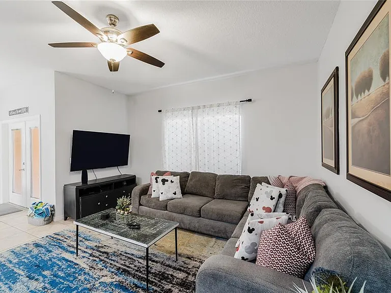 8961 Majesty Palm Rd — Photo 15