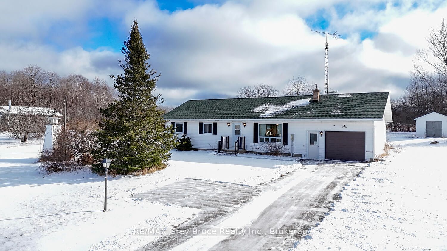 26 Maple Golf Cres