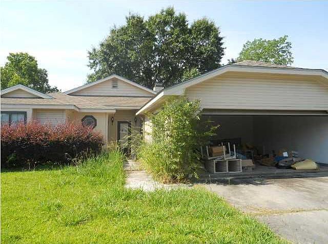 1st image of 304 Rocky Mound Dr