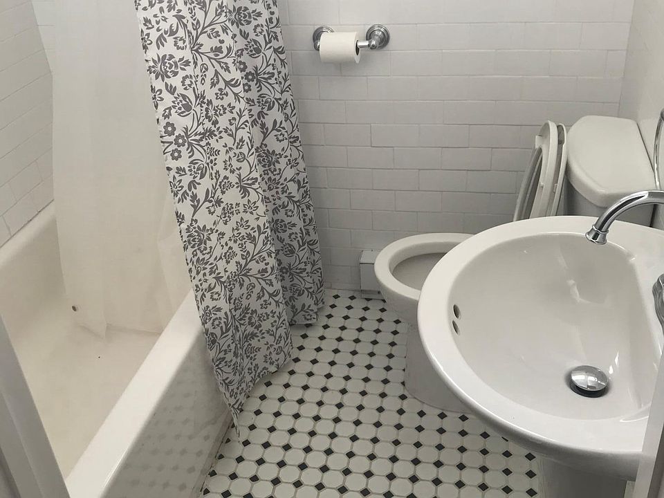 2nd image of 1502 Delaware Ave APT 1