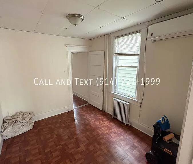 110 Webster Ave — Photo 8