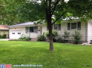 1017 S Eugene St, Grand Island, NE 68801