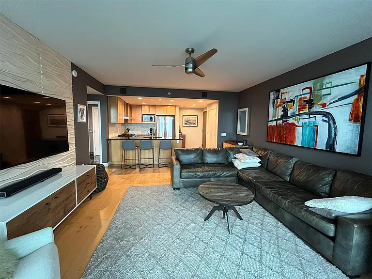 300 Bowie St #3706 — Photo 6
