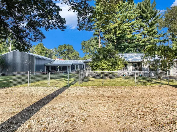 55271 Currant Rd, Mishawaka, IN 46545