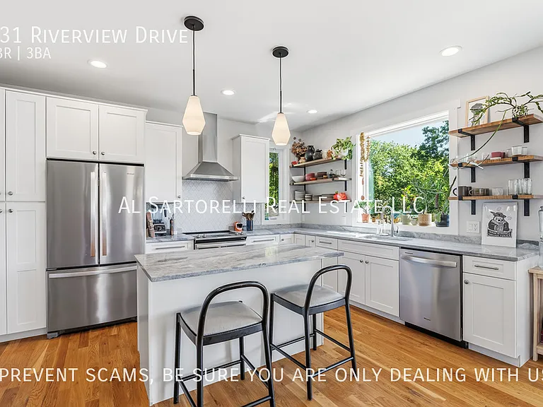 431 Riverview Dr — Photo 7