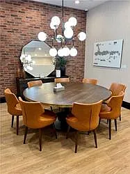 899 Queen St E #307 — Photo 4