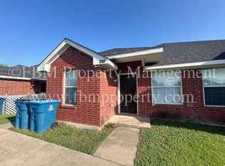 208 & 210 W Lamar St, Palmer, TX 75152