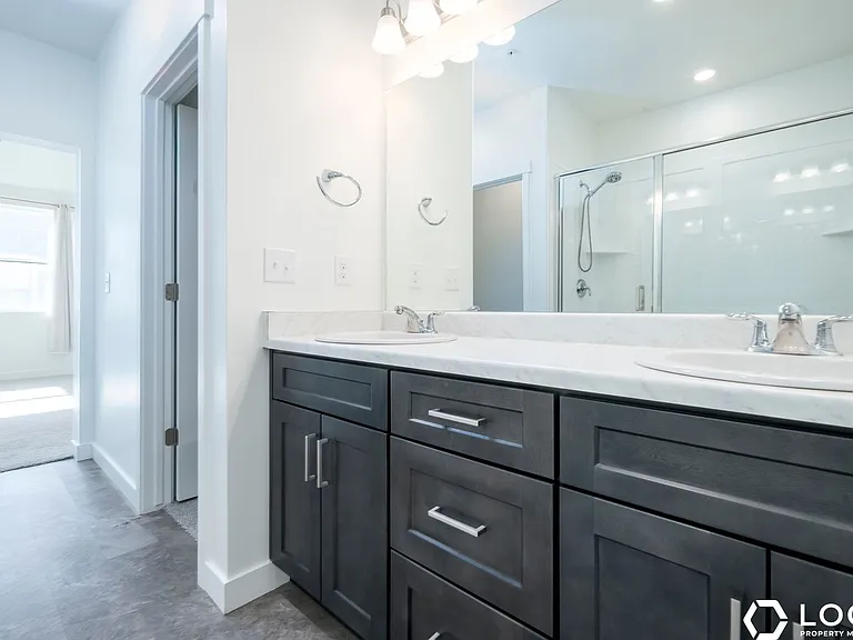754 W Blue Magic Ln #303 — Photo 16