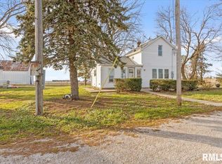 215 700th St, Broadwell, IL 62634