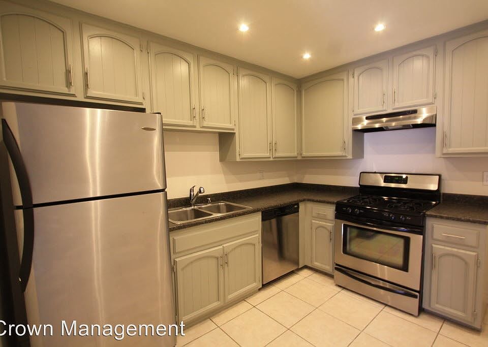 1st image of 937 Opal St