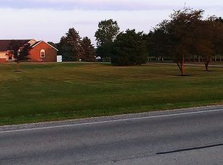 8803 Grafton Rd, Newport, MI 48166