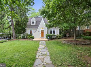 2418 Hurst St, Falls Church, VA 22043