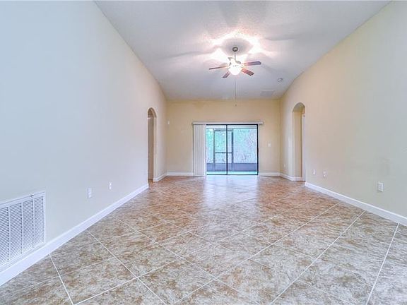 3rd image of 9905 Spice Bush Ct