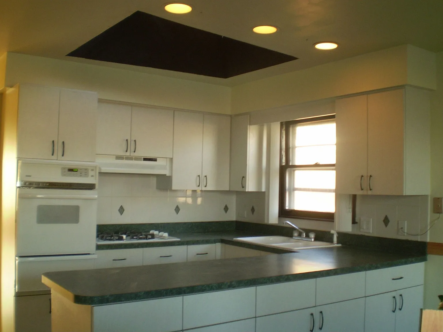 307 Bensley Ave photo 1