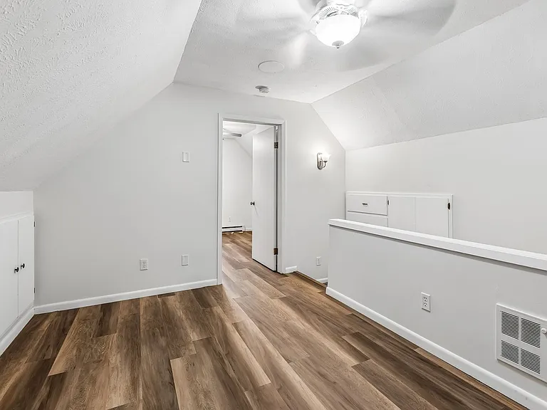 535 N Pebble St — Photo 13