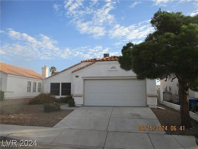8216 Grassy Point Cir — Photo 3