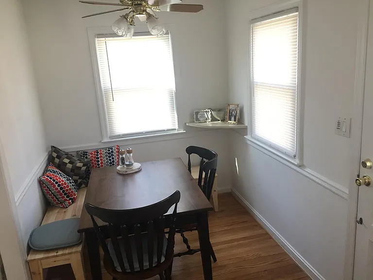 9820 Braddock Rd — Photo 20