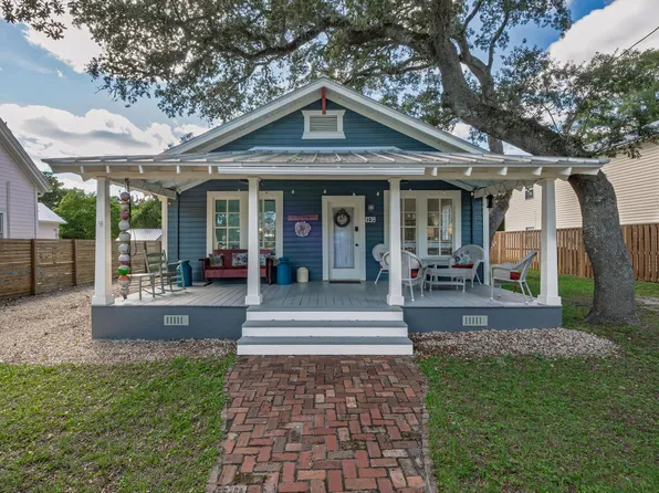 403 Tallahassee St, Carrabelle, FL 32322