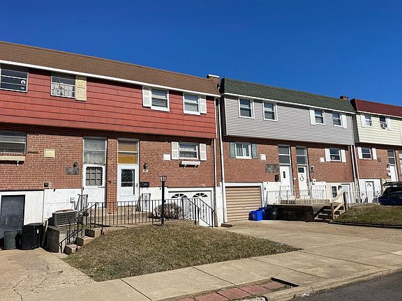 3rd image of 3514 Sussex Ln