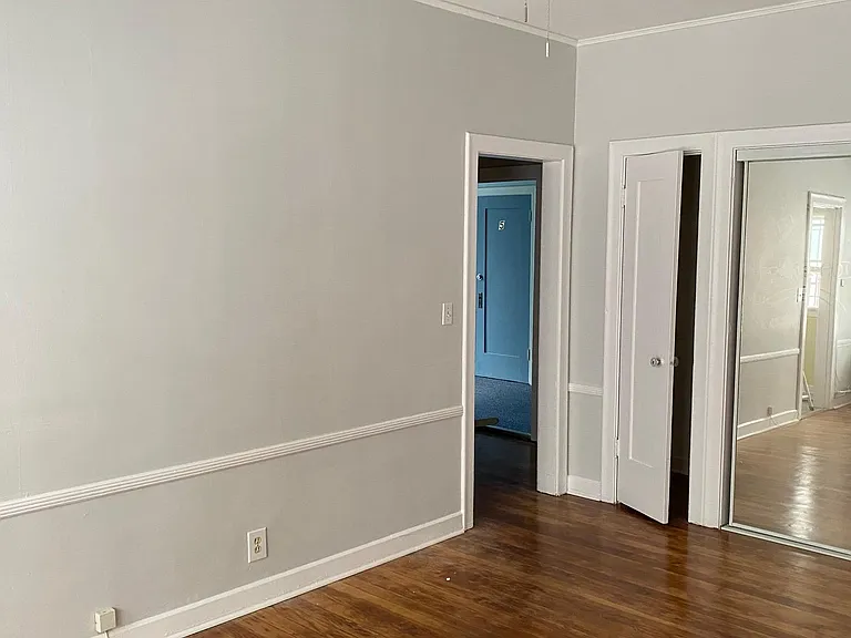 1805 N Kingsley Dr — Photo 5
