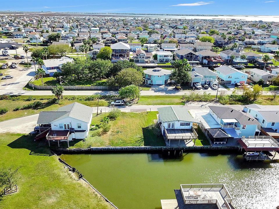 1st image of 74 Bayou Vista Dr