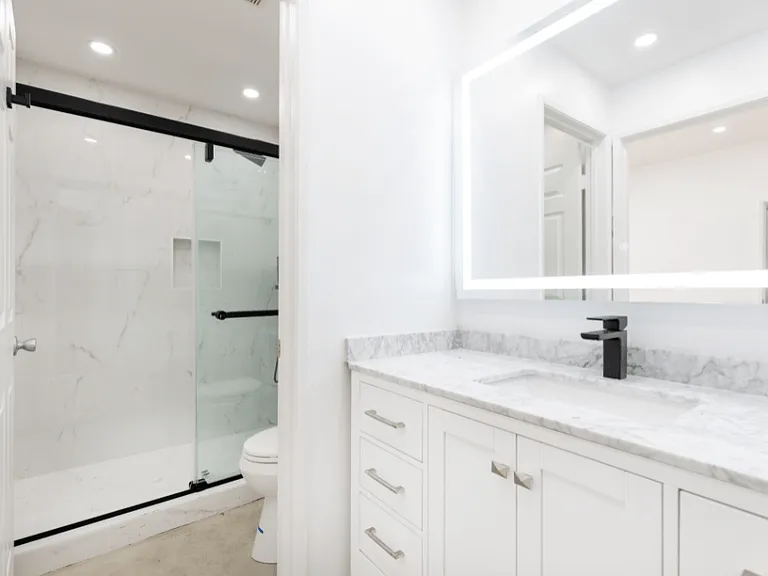 Lido Apartments - 639 Huntley Dr — Photo 20