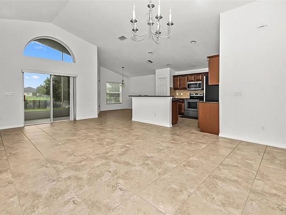 3rd image of 10948 High Bush Ct