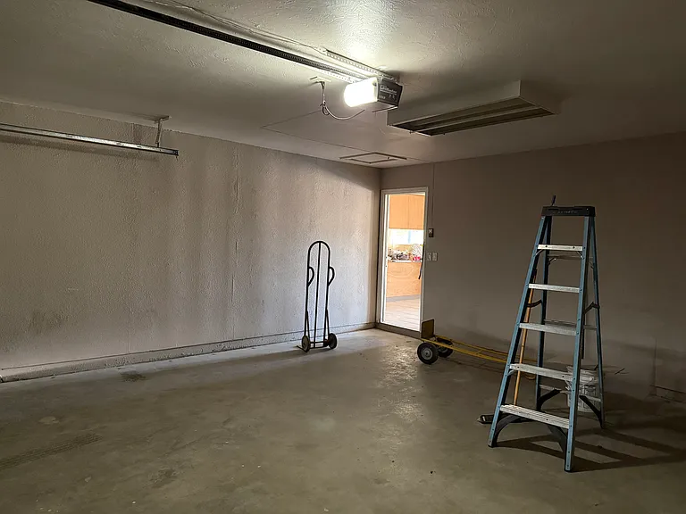 4048 W Glendale Ave — Photo 15