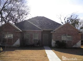 746 Willowood Ln, Lancaster, TX 75134