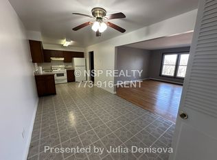 415 W Stevens Dr #104, Addison, IL 60101