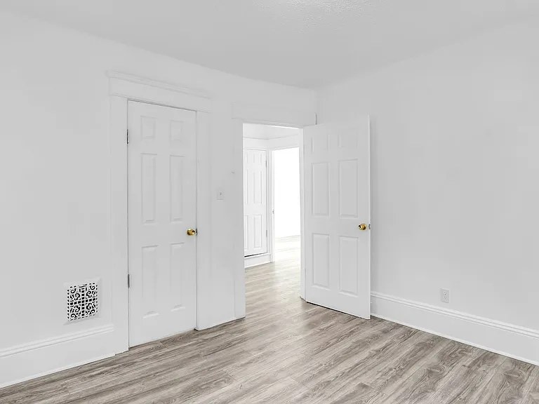 14601 Benwood Ave — Photo 5