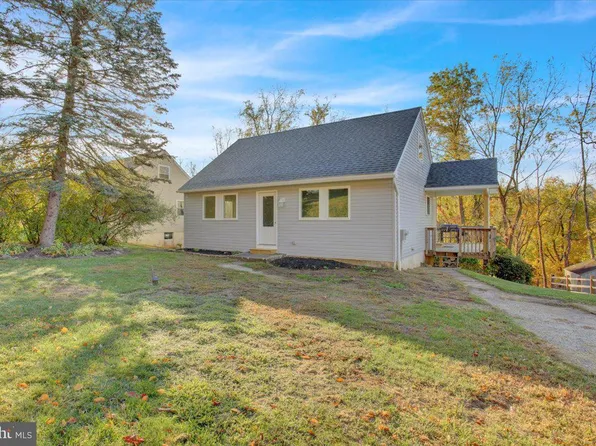 40 Elaine Dr, Boyertown, PA 19512