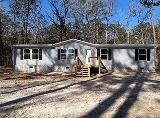 583 Pine Ave, Midway, GA --