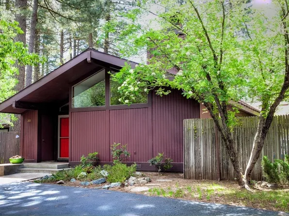 38 Graeagle Meadows Rd, Graeagle, CA 96103