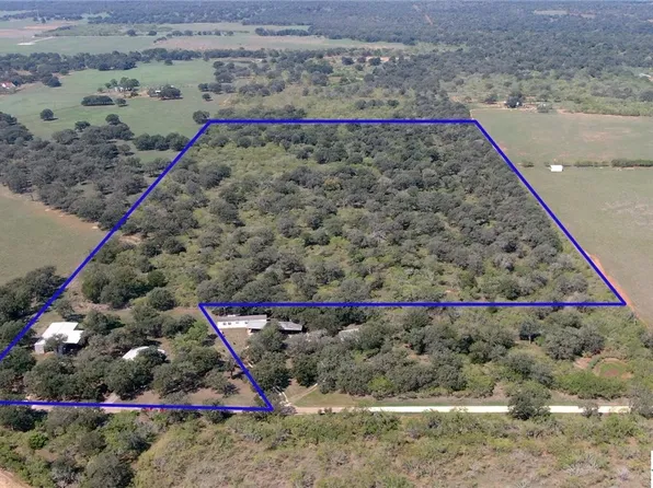 674 W County Road 109, Leesville, TX 78122