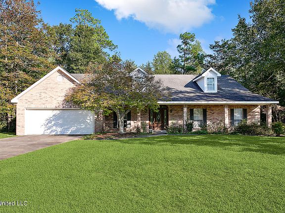 2nd image of 1815 E Lakeshore Dr