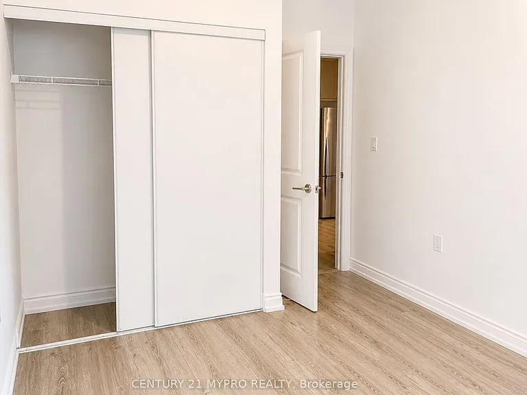 9608 Yonge St #305 — Photo 8
