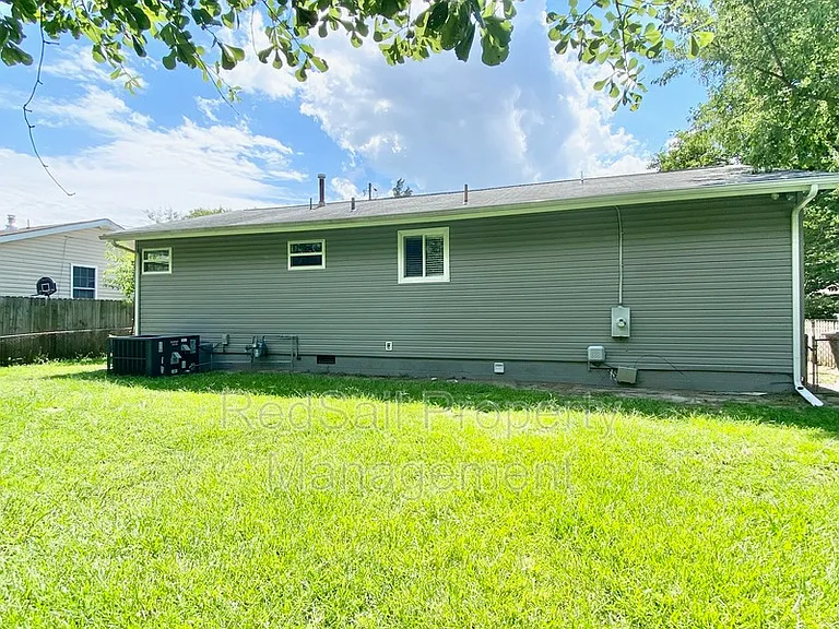 37 Pennwood Dr — Photo 16