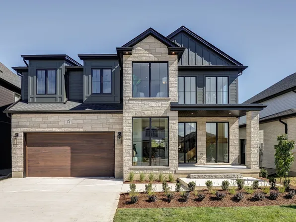 54 Royal Cres, Southwold, ON N5P 0G5