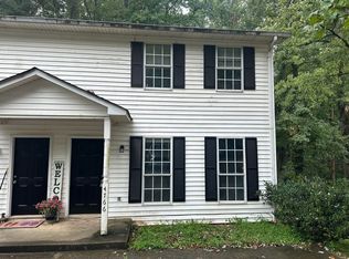 4766 Victoria Dr, Flowery Branch, GA 30542