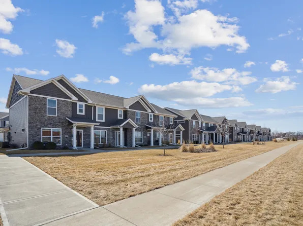 2217 Saint Andrews Dr, North Liberty, IA 52317