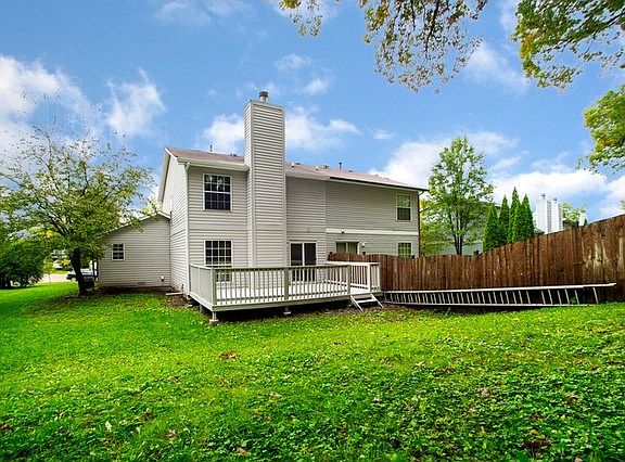 4th image of 17 Dorchester Ct